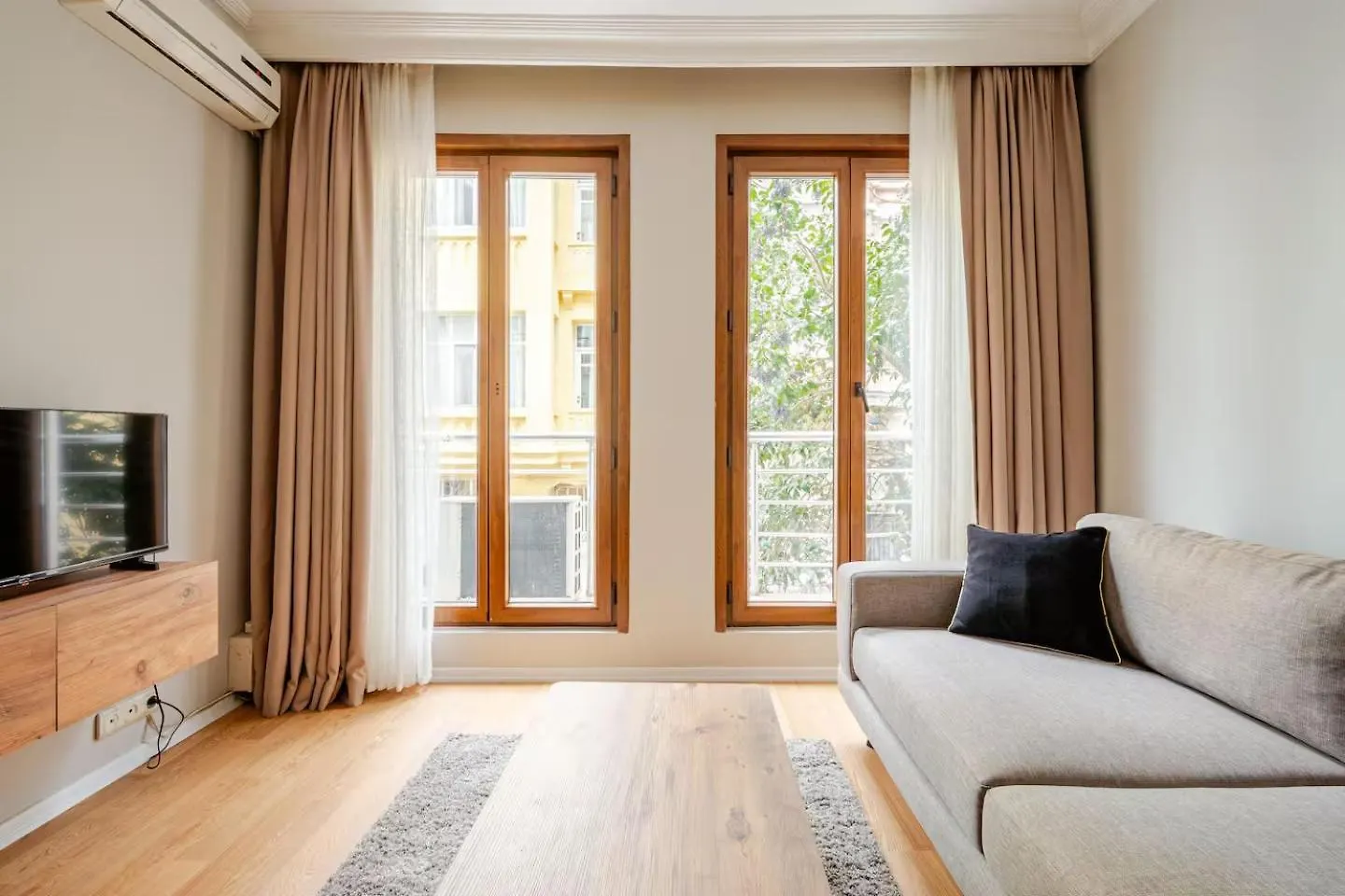 Raya Cihangir Suites Istanbul