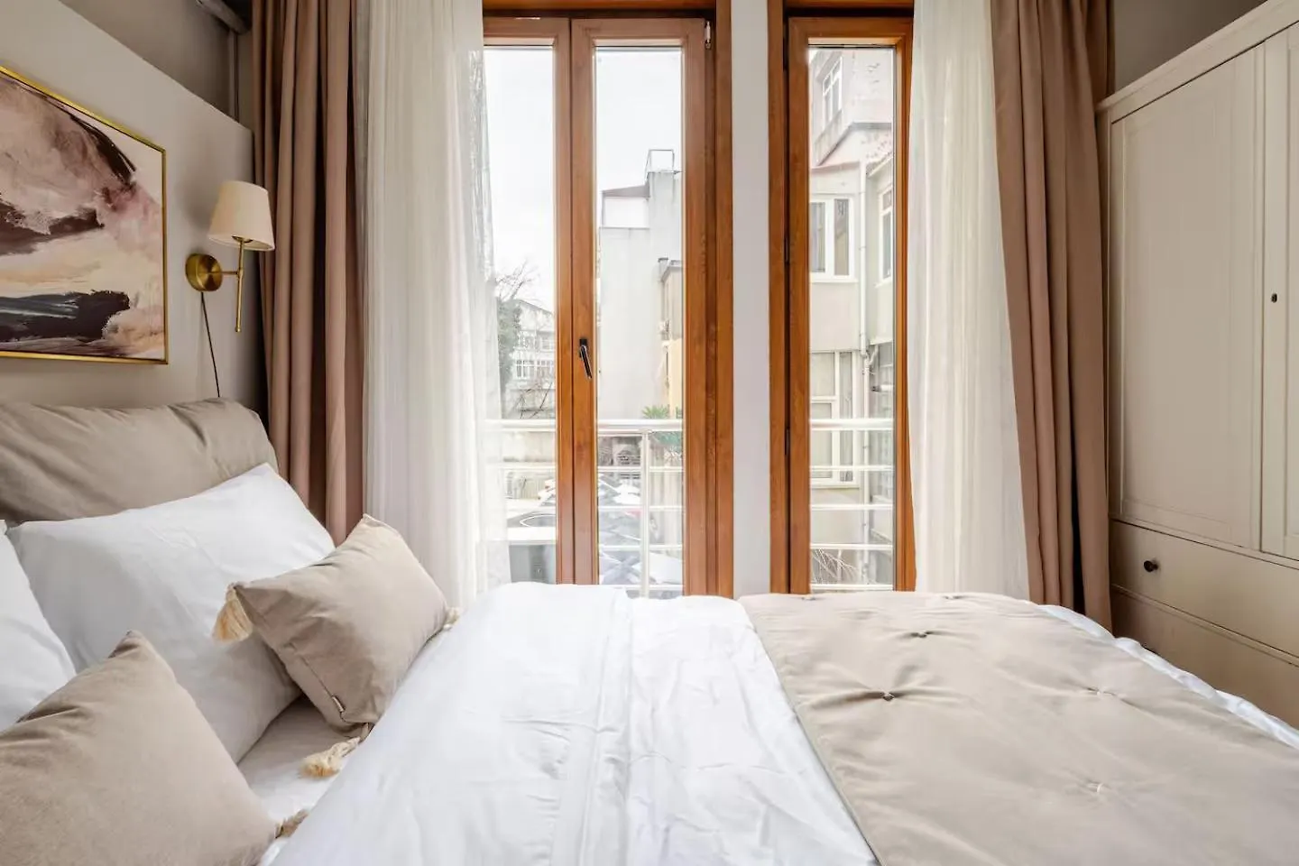 Raya Cihangir Suites Istanbul Apartment