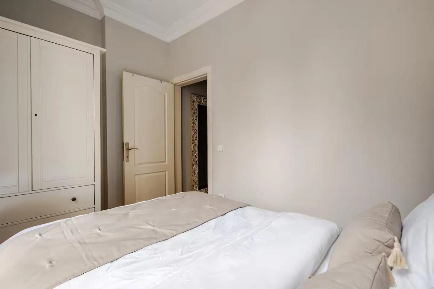 Raya Cihangir Suites Istanbul